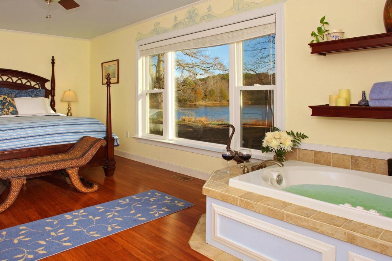 The Inn At Tabbs Creek Port Haywood 외부 사진