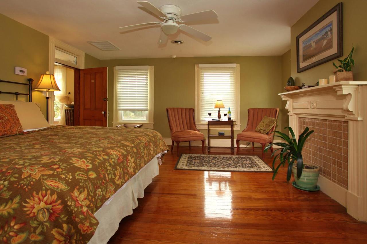 The Inn At Tabbs Creek Port Haywood 외부 사진